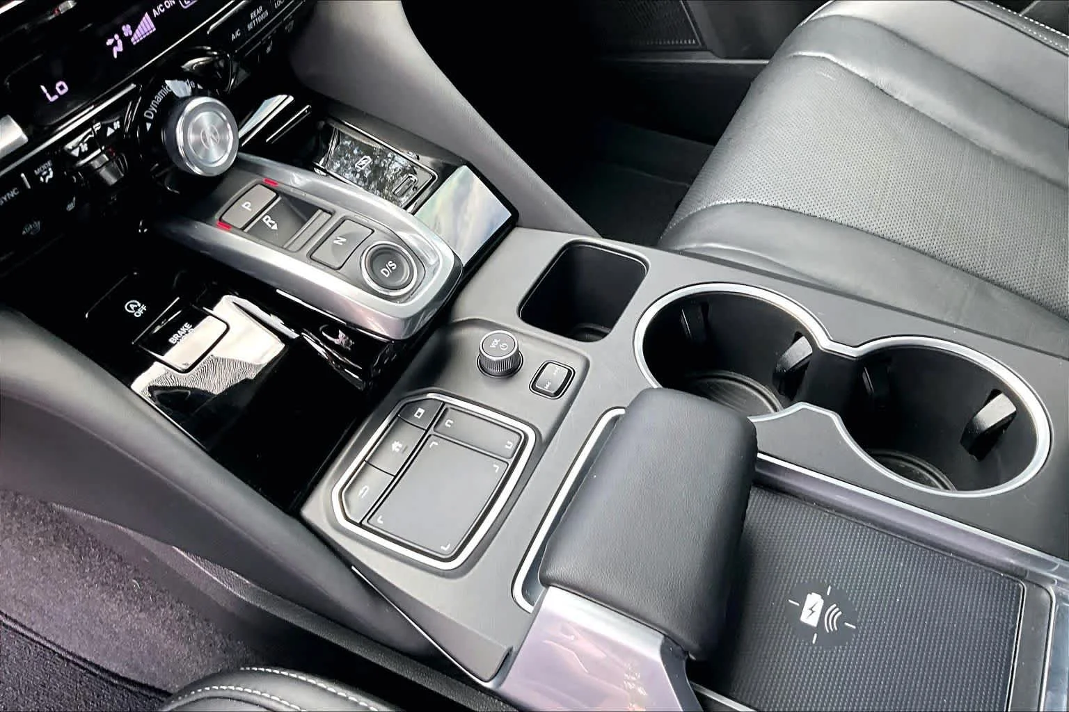 Used 2023 Liquid Carbon Metallic Acura w/Technology Package image 17