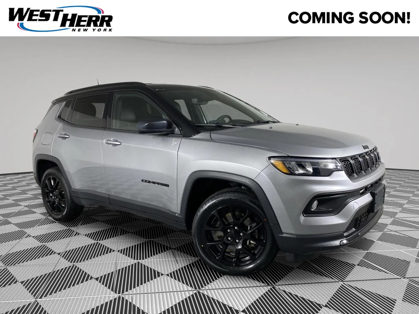Used 2023 Billet Silver Metallic Clearcoat Jeep Altitude image 1