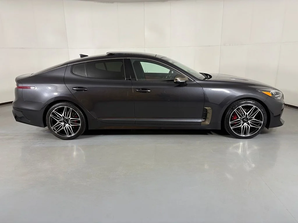 Used 2022 Gray Kia GT1 image 9