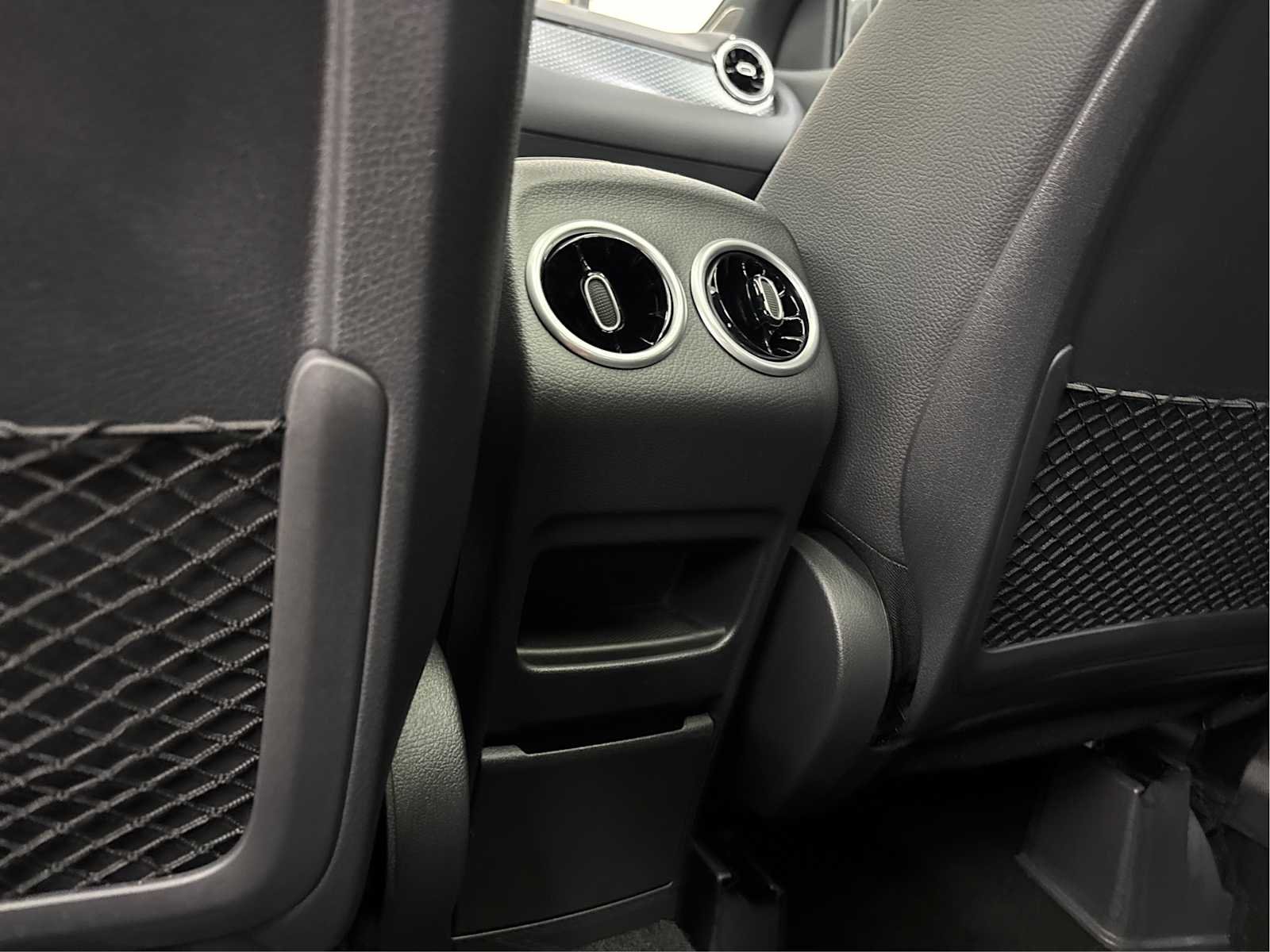 Used 2026 Mountain Grey Metallic Mercedes-Benz GLA 250 image 37