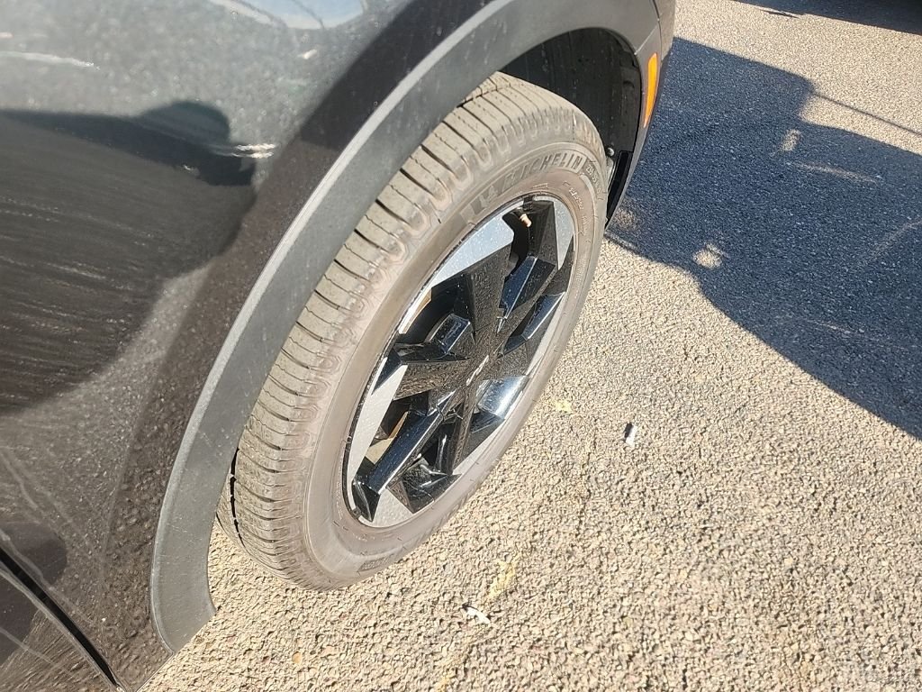 Certified Used 2025 Gray Kia EX image 16
