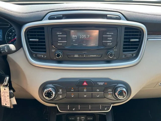 Used 2016 Black Kia LX image 10