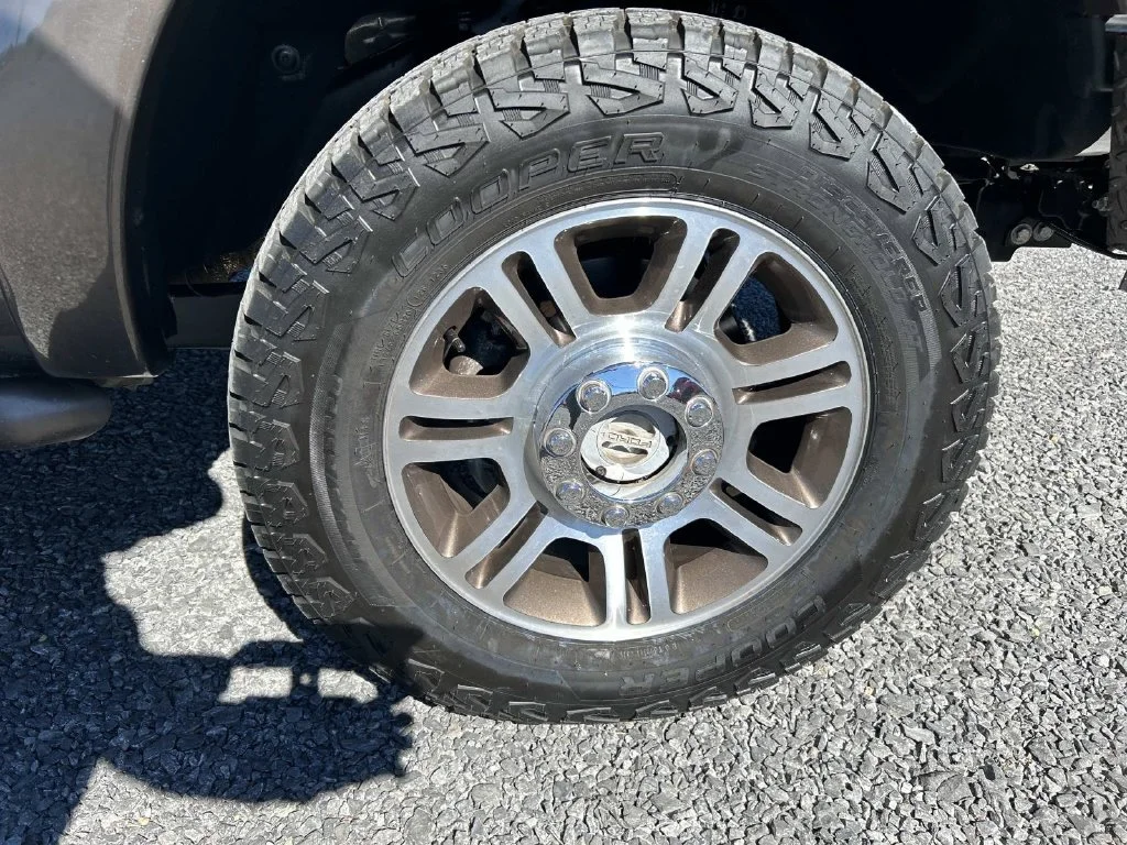 Used 2016 White Ford King Ranch image 34
