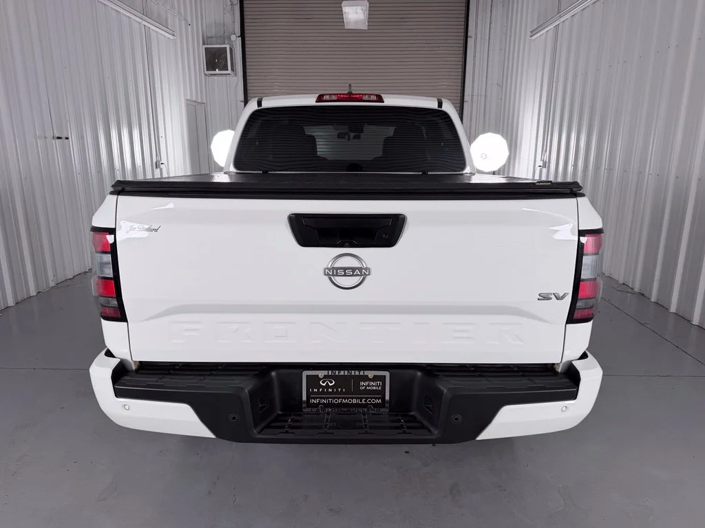 Used 2024 White Nissan SV image 6
