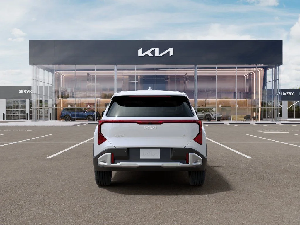 New 2027 Snow White Pearl Kia LX image 5