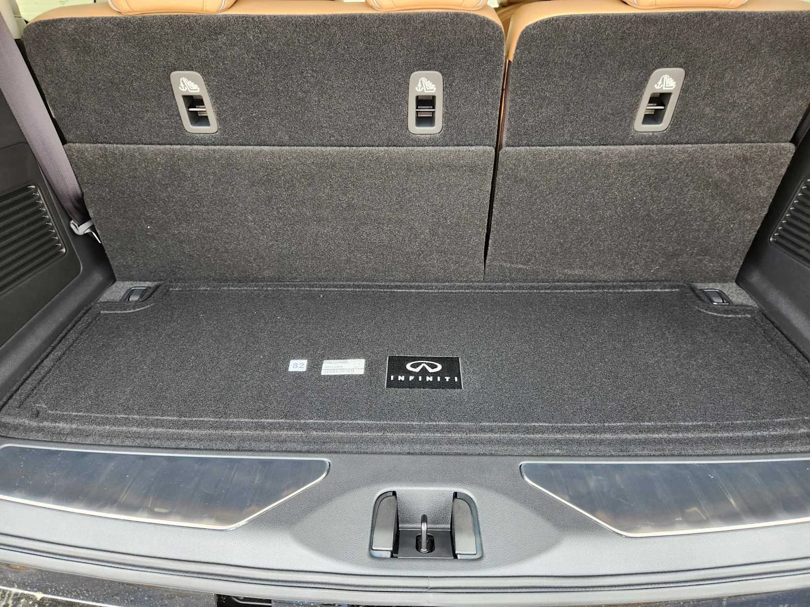 New 2026 BLACK OBSIDIAN INFINITI Luxe 2WD image 23