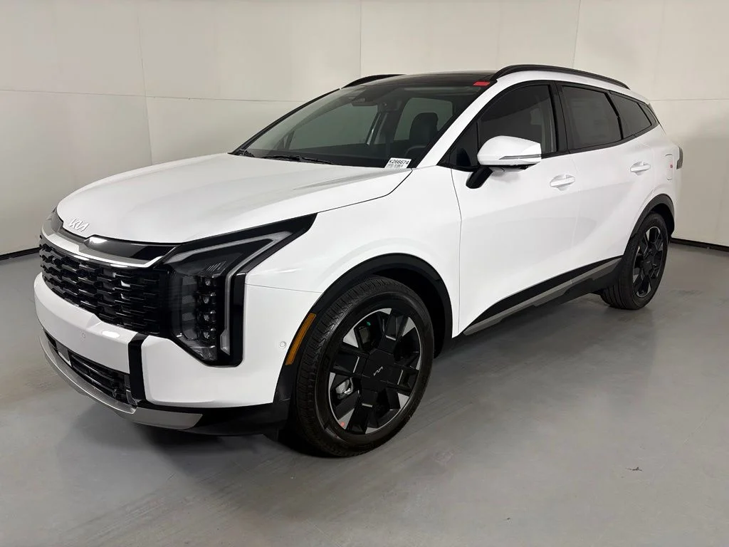 New 2026 White Kia SX-Prestige image 4