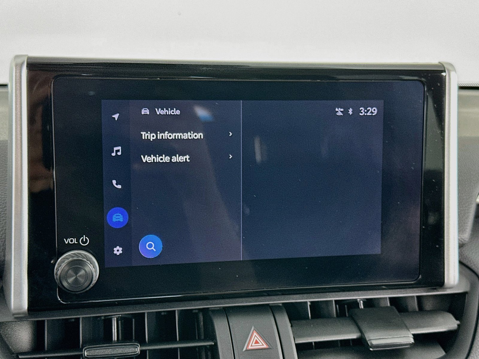 2025 Toyota RAV4 LE - Photo 17
