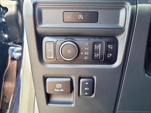 Used 2025  Ford Tremor image 15