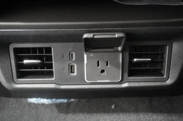 2026 GMC Sierra 2500HD SLT - Photo 24