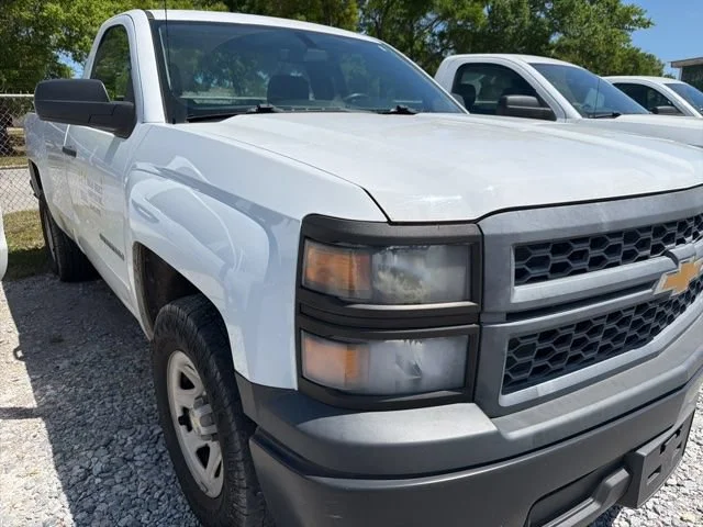 Used 2015 SUMMIT WHITE Chevrolet Work Truck image 5