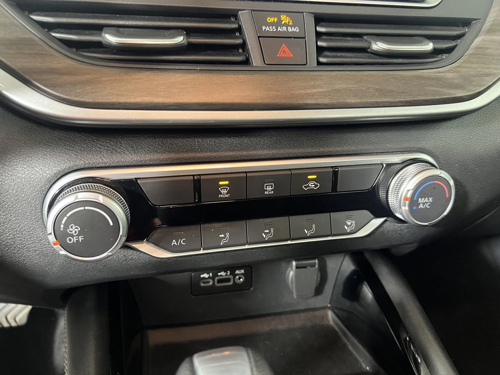 Used 2023 Gun Metallic Nissan 2.5 SV image 23