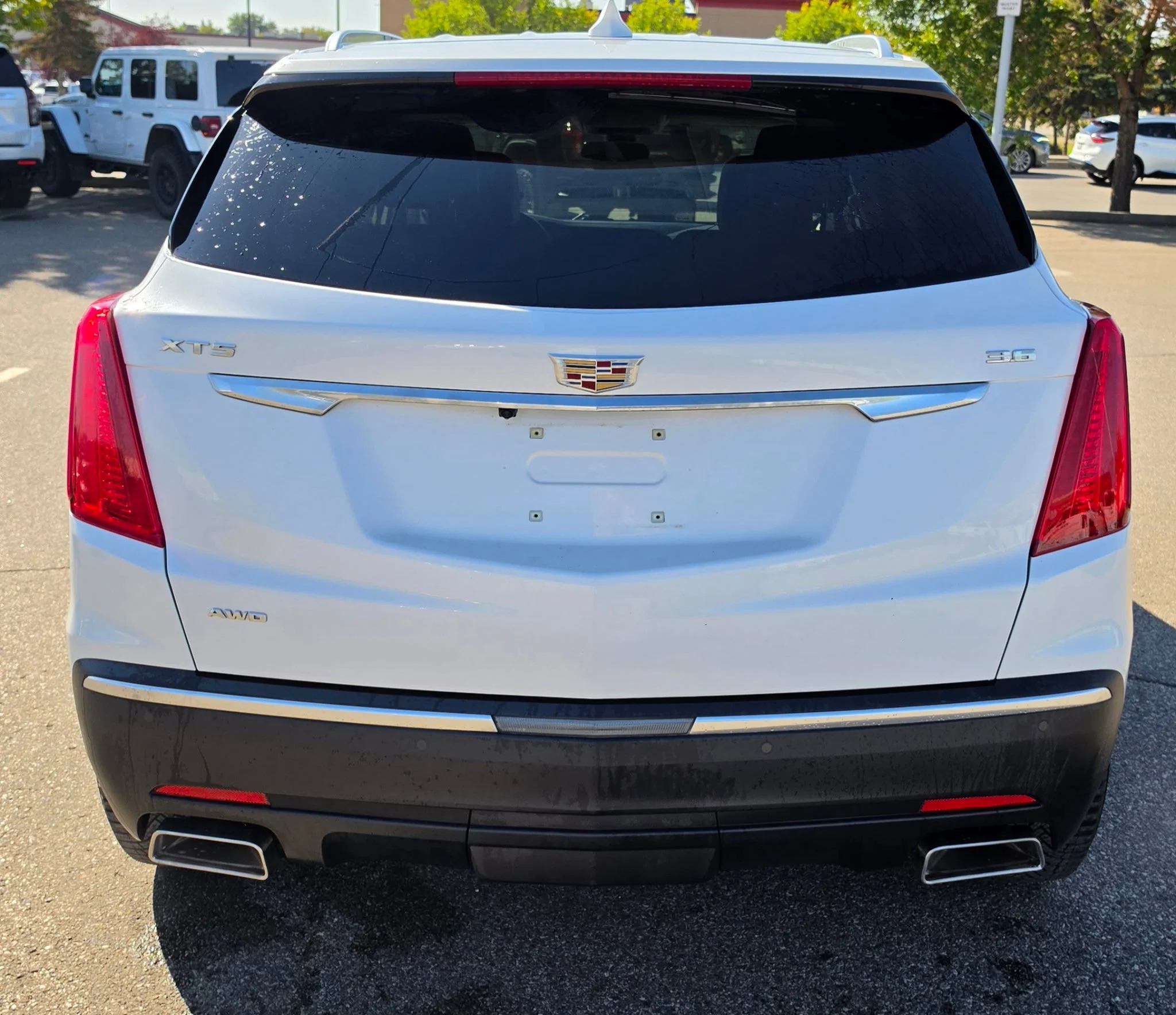 Used 2018 White Cadillac Luxury AWD image 4