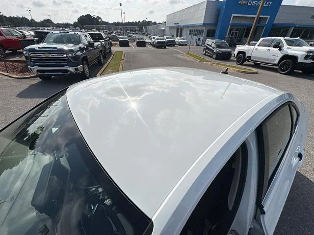 Used 2025 Pure White Volkswagen S image 12