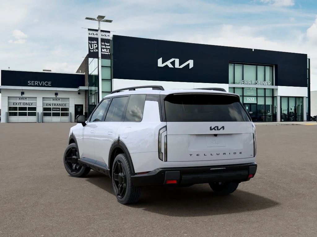 New 2027 Glacial White Pearl Kia X-Line EX image 4