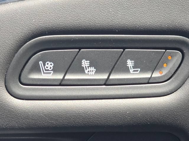 Used 2024 Crystal White Tricoat Cadillac Sport Platinum image 6