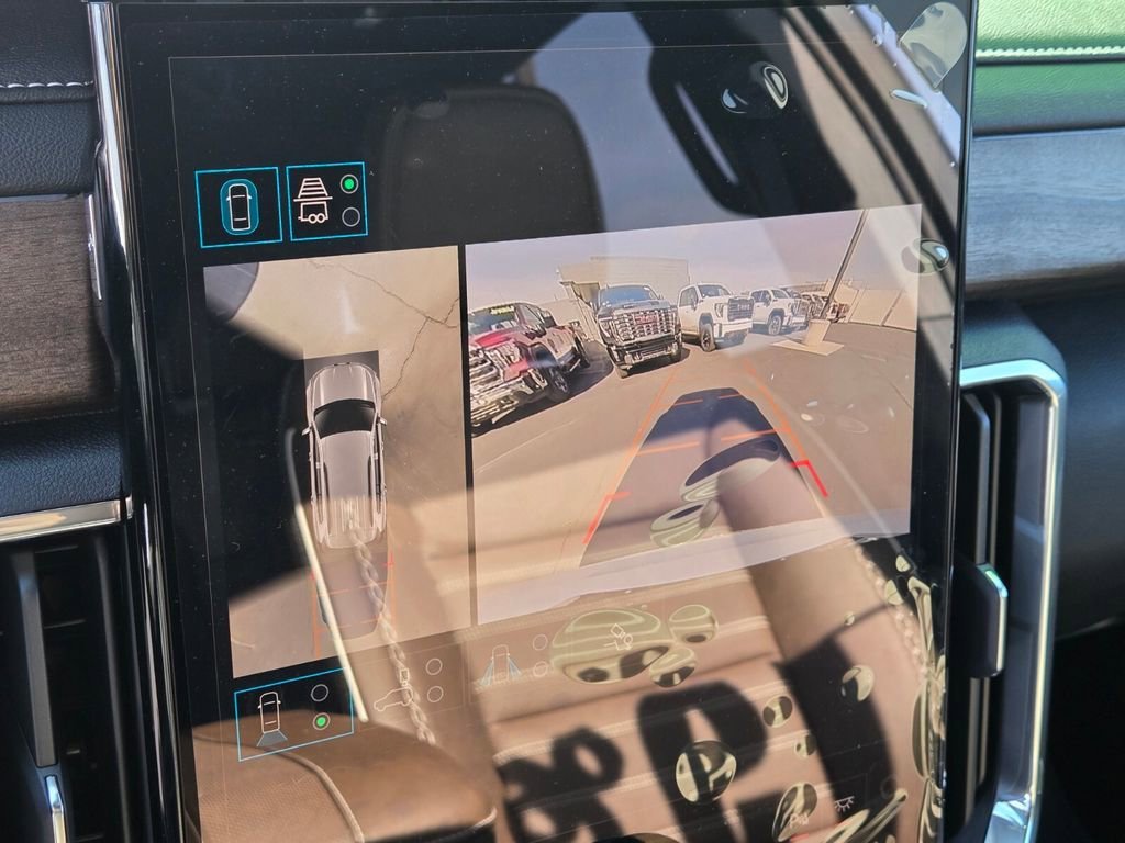 2026 GMC Acadia Denali Ultimate - Photo 14