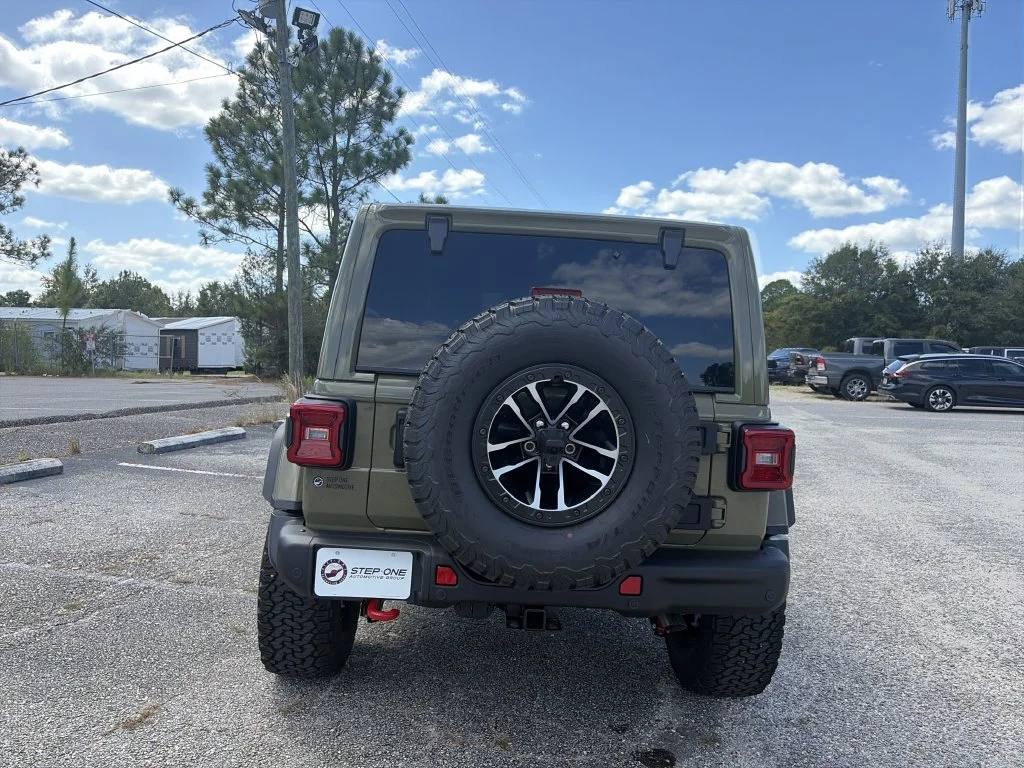 New 2027 41 Paint Jeep Rubicon X image 5