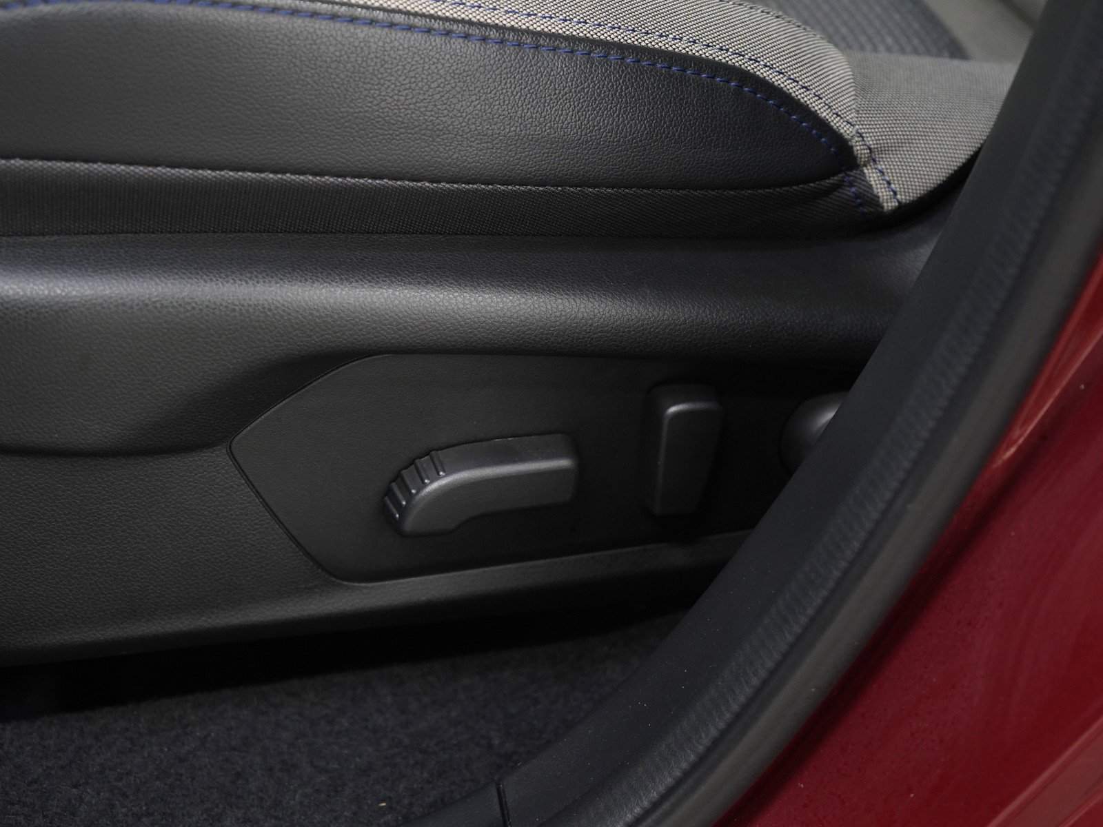 Used 2025 Crimson Red Pearl Subaru Premium image 22