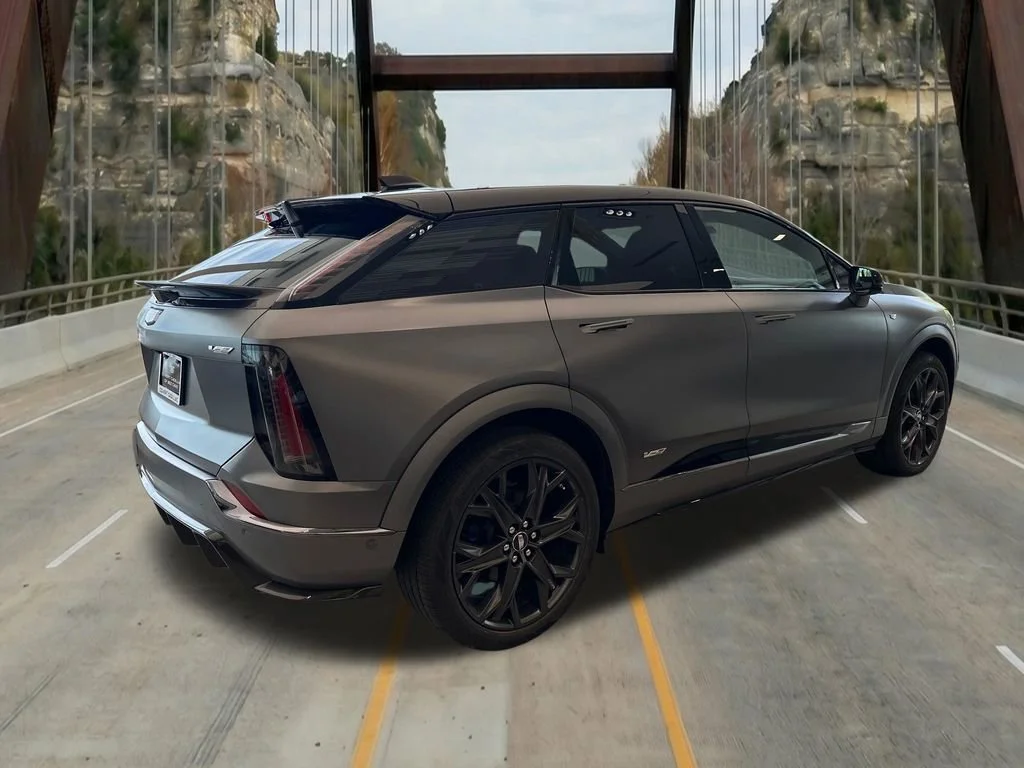 2026 Cadillac OPTIQ V-Series - Photo 6