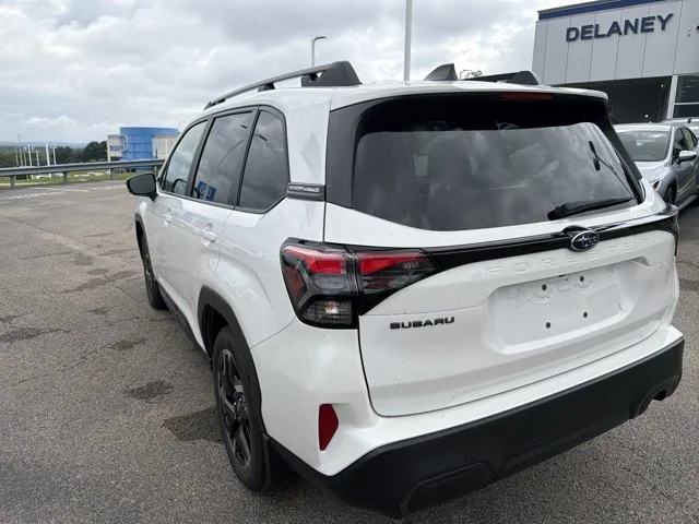 New 2026 CRYSTAL WHITE PEARL Subaru Limited image 27