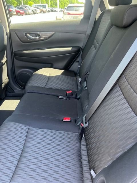 Used 2018 Brilliant Silver Nissan SV image 16