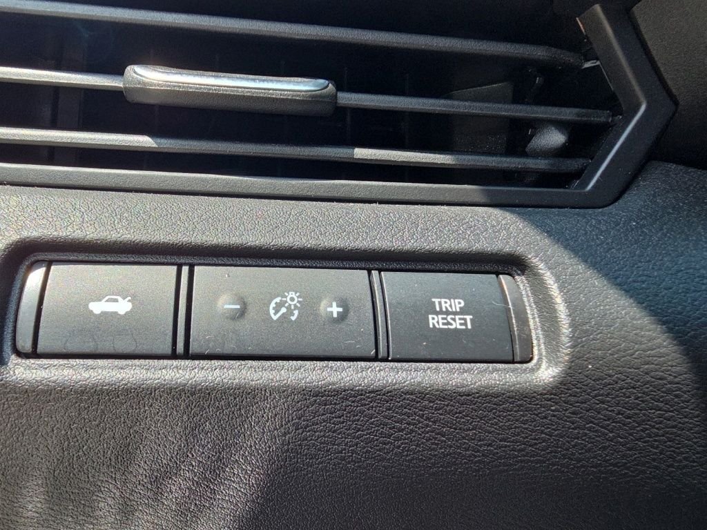 Used 2025 Black Nissan 2.5 SV image 16