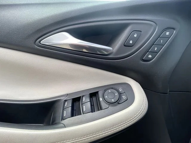 2024 Buick Encore GX Avenir - Photo 19