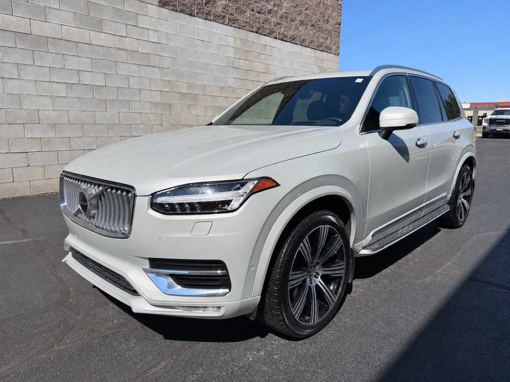 Used 2021 Birch Light Metallic Volvo INSCRIPTION image 2
