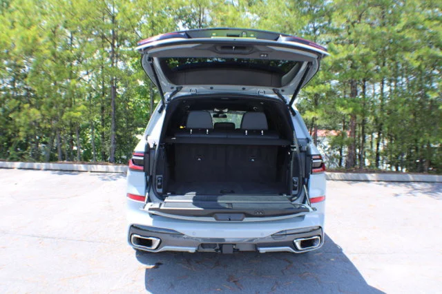 Used 2023 Brooklyn Grey Metallic BMW xDrive40i image 17