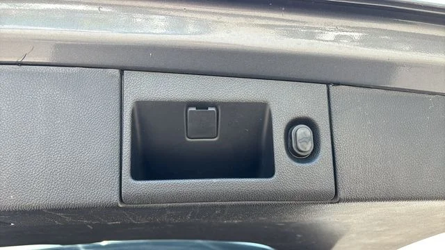 Used 2020 Gray Chevrolet Premier image 36