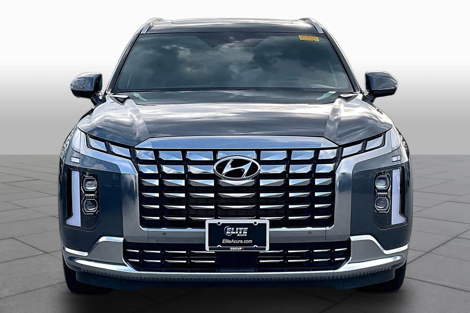 Pre-Owned 2025 Hyundai Palisade Calligraphy