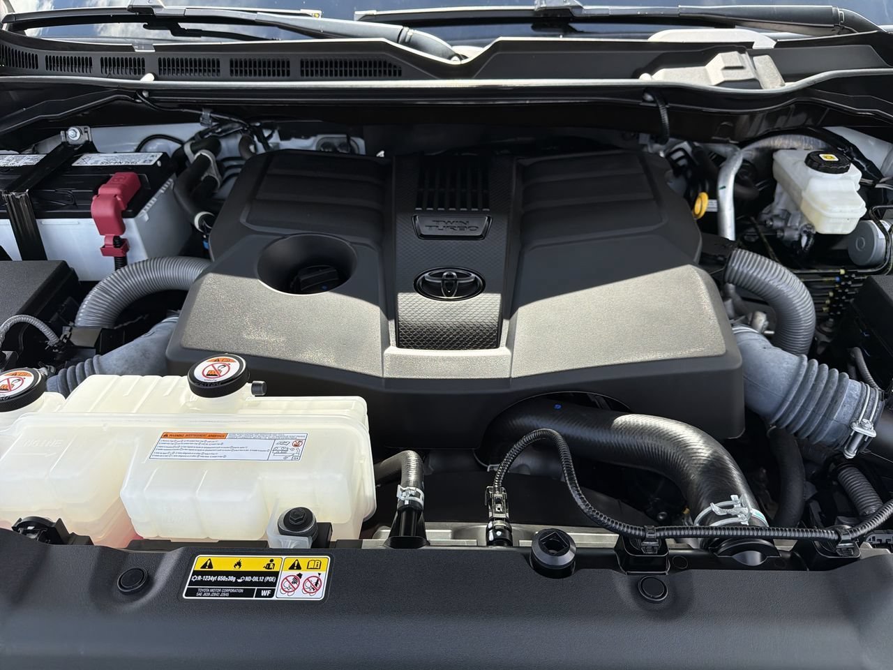Used 2024 Ice Cap Toyota SR5 image 11