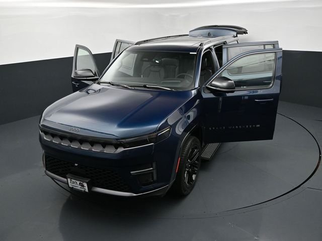 New 2026 Fathom Blue Pearl-Coat Exterior Paint (Late Availability) Jeep Limited Reserve image 25