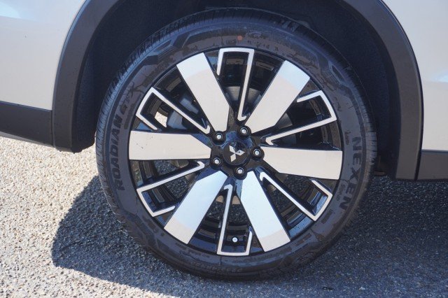 2025 Mitsubishi Outlander SE - Photo 6