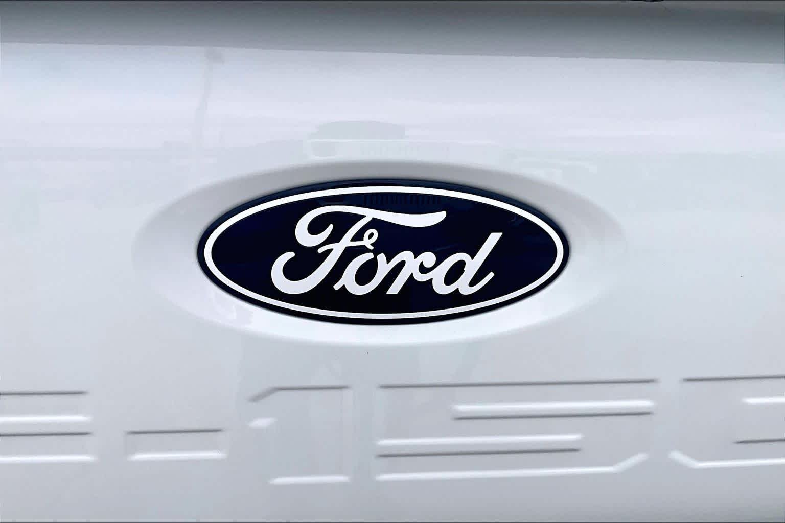 Used 2025 Star White Metallic Tri-Coat/Marsh Gray Ford King Ranch image 10