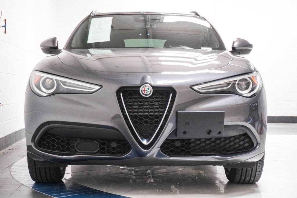 Used 2023 Gray Alfa Romeo Ti image 34