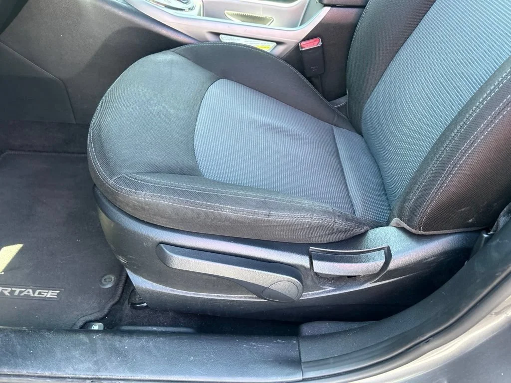 2016 Kia Sportage LX - Photo 23