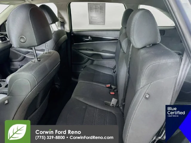 Used 2020 Everlasting Silver Kia LX image 24