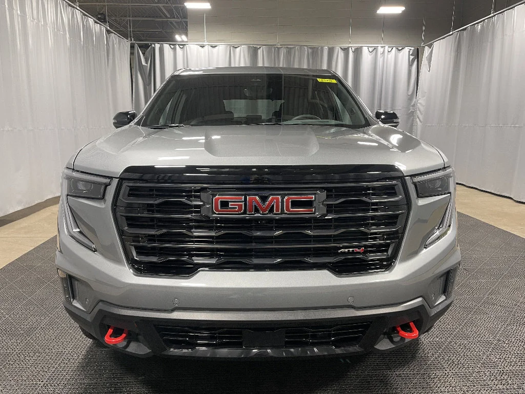 2025 GMC Acadia AT4 - Photo 2