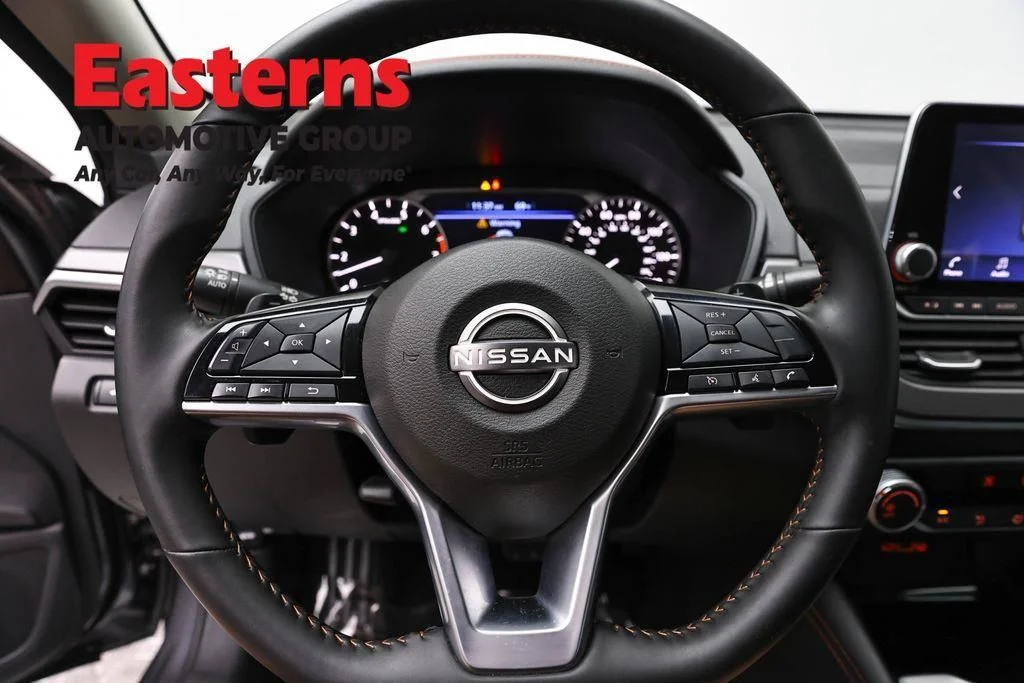 Used 2025 Gray Nissan 2.5 SR image 11