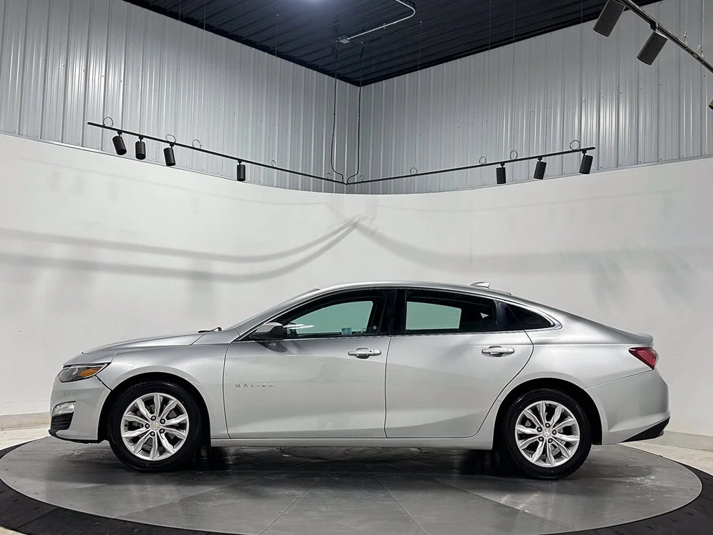 Used 2020 SILVER ICE METALLIC Chevrolet LT image 14