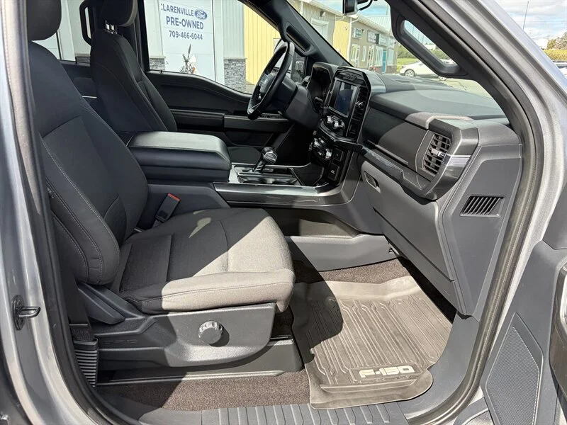 Used 2022 Silver Ford XLT image 5