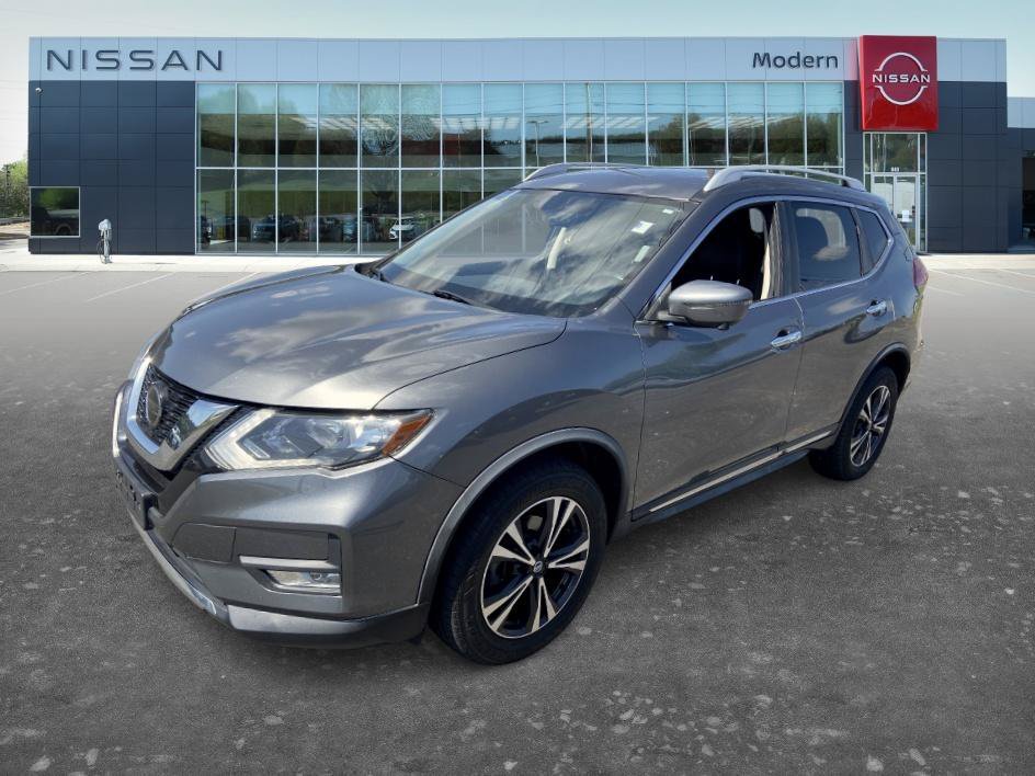Used 2018 Gun Metallic Nissan SL image 1