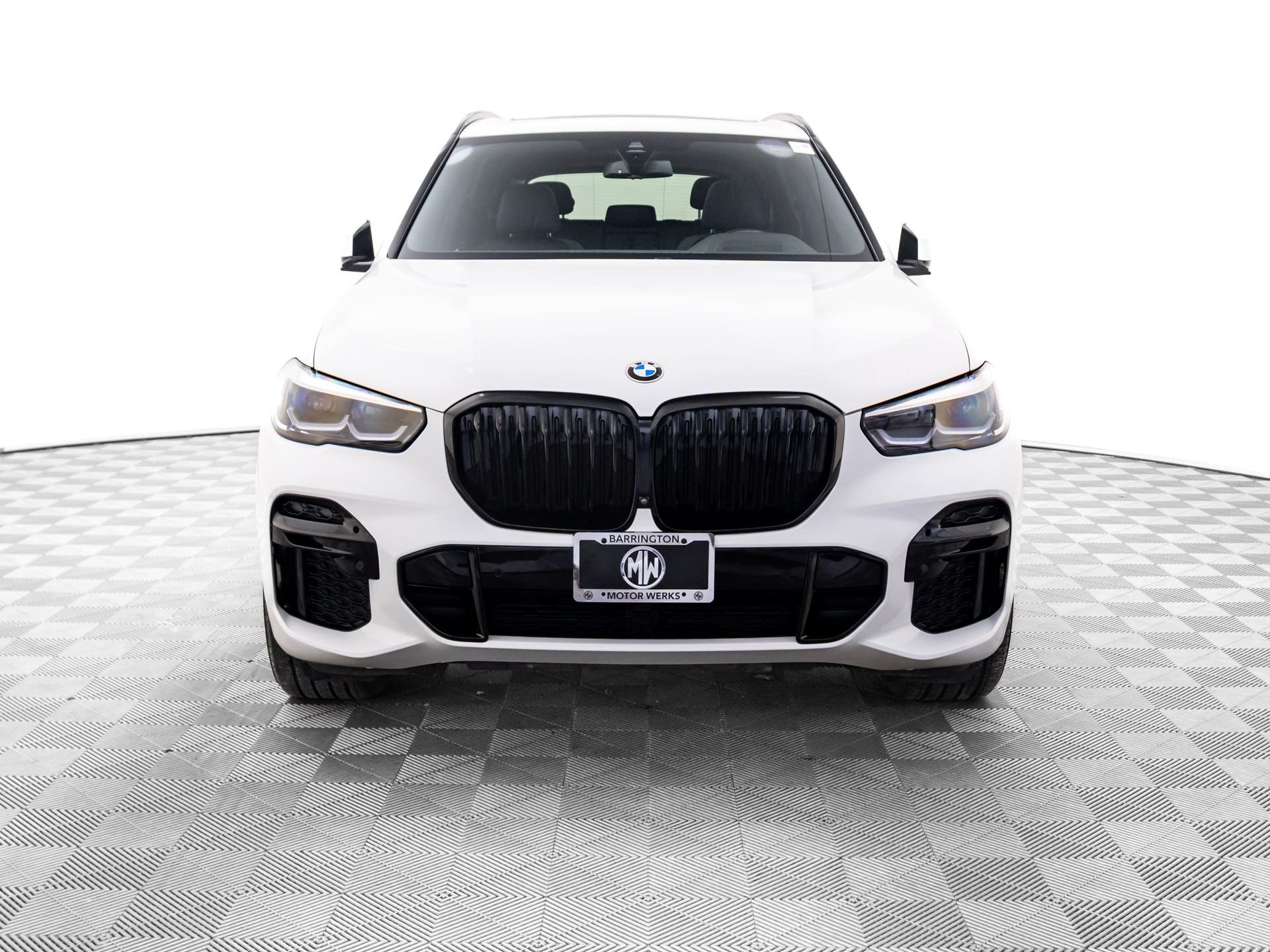 Certified Used 2023 Alpine White BMW M50i image 9