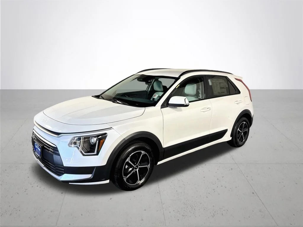 New 2026 Snow White Pearl Kia EX image 2