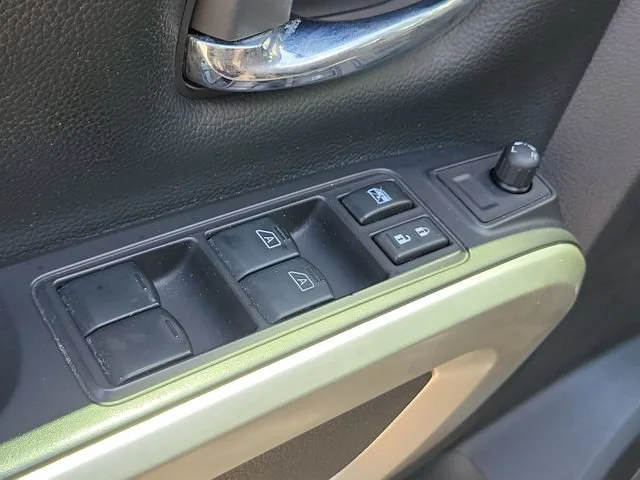 2021 Nissan Titan SV - Photo 21