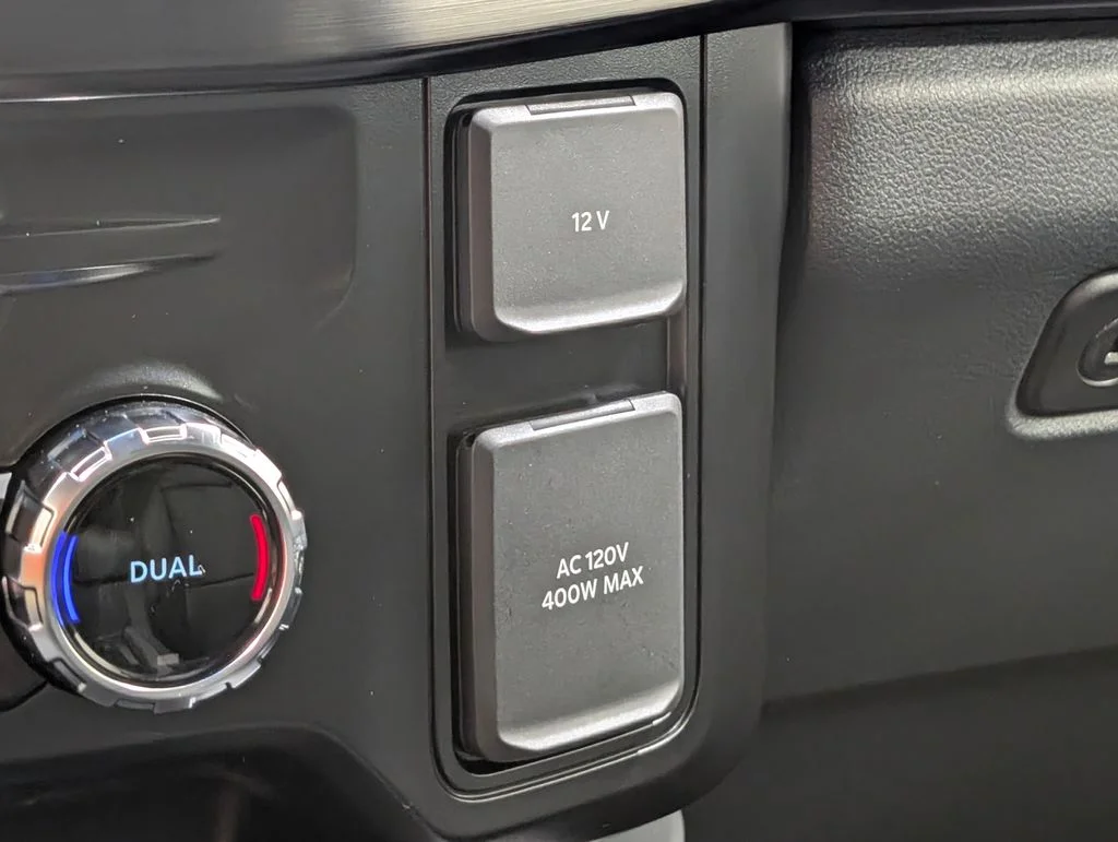 New 2026 Agate Black Metallic Ford F-250® Lariat® image 9