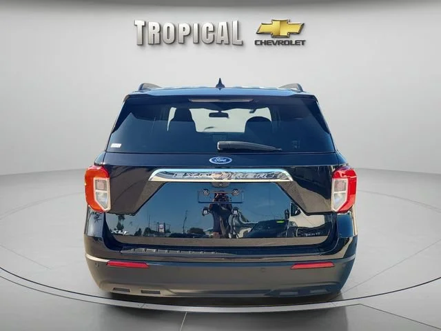 Used 2022 Black Ford XLT image 4