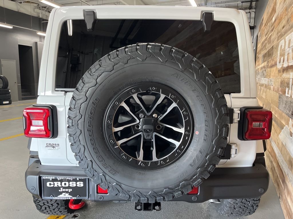 New 2026 Bright White Clear-Coat Exterior Paint Jeep Rubicon X image 25